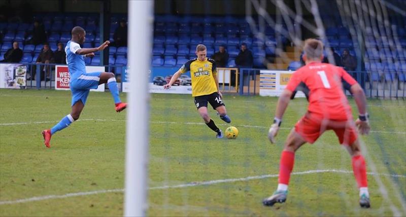 Swift Seals Point In Kent Derby